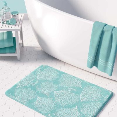 Ozscape designs bathroom decor - Blue turquoise non slip bath mat made of microfiber with coastal coral pattern.