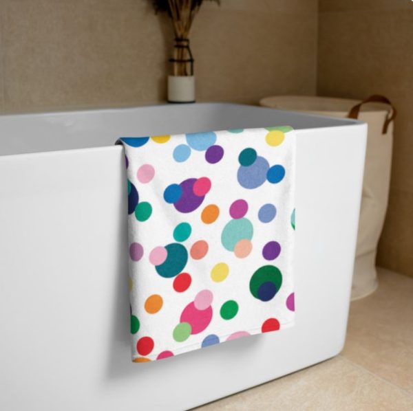 Polka dot circus bath towel for kids bthroom